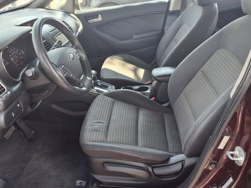Used 2017 Kia Forte LX w/ LX Popular Package FWD image 10