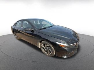 Used 2025 Hyundai Elantra SEL video 2