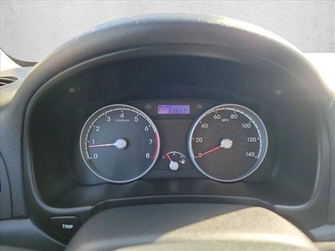 Used 2010 Hyundai Accent GS w/ Premium Pkg 3 image 17