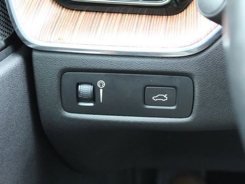 Used 2020 Volvo XC60 T6 Inscription w/ Protection Package AWD/4WD image 20