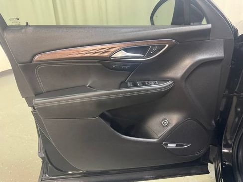 Used 2023 Buick Envision Avenir AWD/4WD image 11