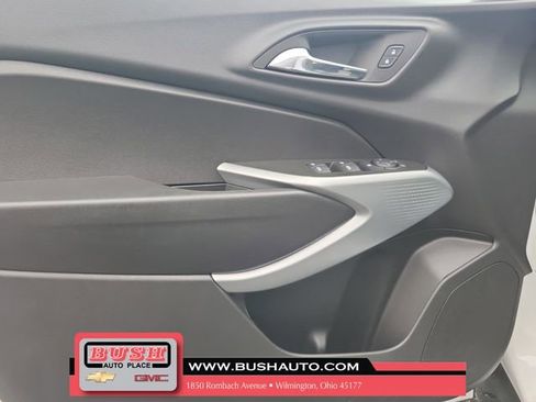 New 2026 Chevrolet Trax RS w/ Sunroof Package FWD image 20