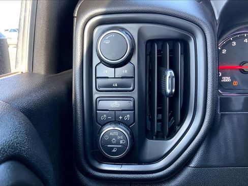Used 2020 Chevrolet Silverado 2500 Custom w/ Custom Value Package AWD/4WD image 36