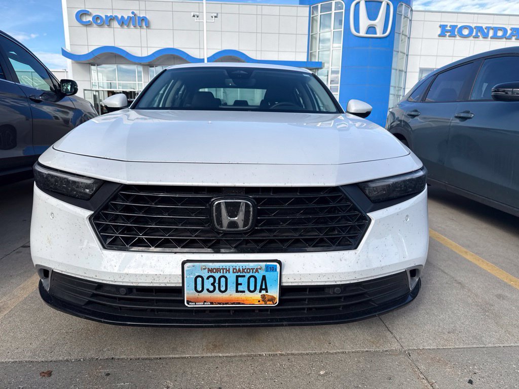 Used 2025 Honda Accord Touring image 7
