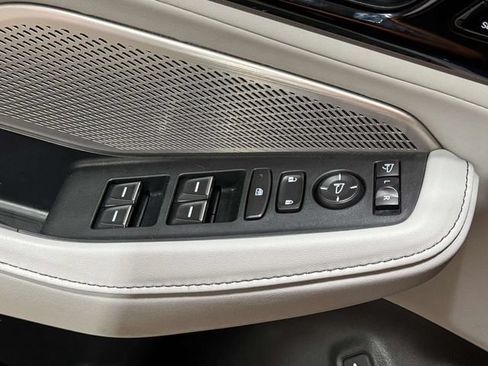 Used 2024 Acura MDX SH-AWD w/ Technology Package image 21