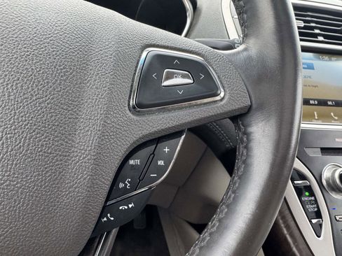 Used 2016 Lincoln MKX Reserve w/ Climate Package image 29