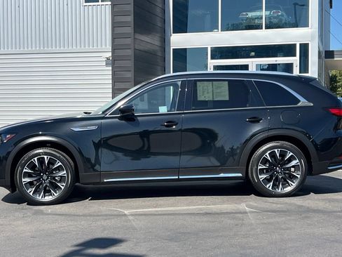 Certified 2024 MAZDA CX-90 Plug-In Hybrid w/ Premium Plus AWD/4WD image 8