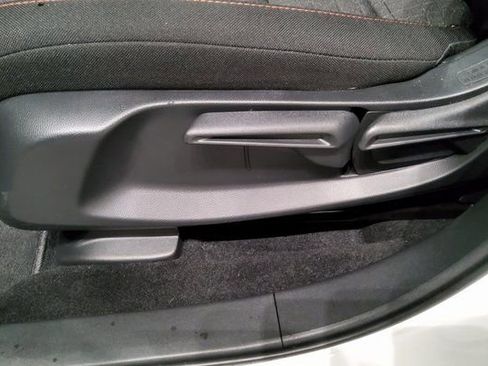 Used 2025 Honda HR-V Sport image 21