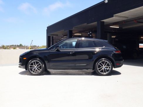 Certified 2025 Porsche Macan w/ Premium Package Plus AWD/4WD image 2