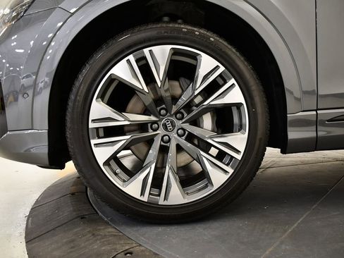 New 2026 Audi Q8 Premium Plus image 14