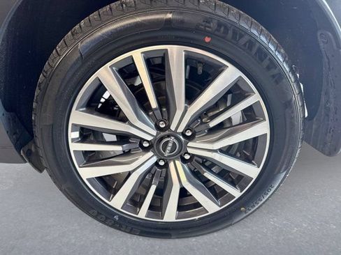 Used 2023 Nissan Kicks SV FWD image 13