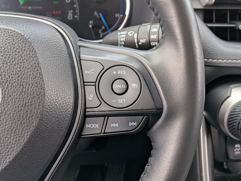 Certified 2024 Toyota RAV4 XLE Premium AWD/4WD image 29