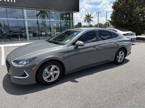 Used 2020 Hyundai Sonata SE w/ Cargo Package FWD image 1