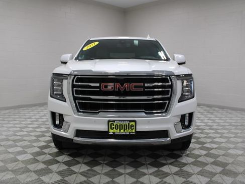 Used 2021 GMC Yukon SLT w/ SLT Premium Package AWD/4WD image 7