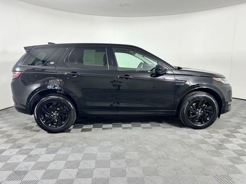 Used 2025 Land Rover Discovery Sport S image 6