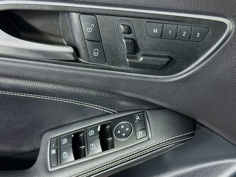 Used 2015 Mercedes-Benz GLA 250 image 24