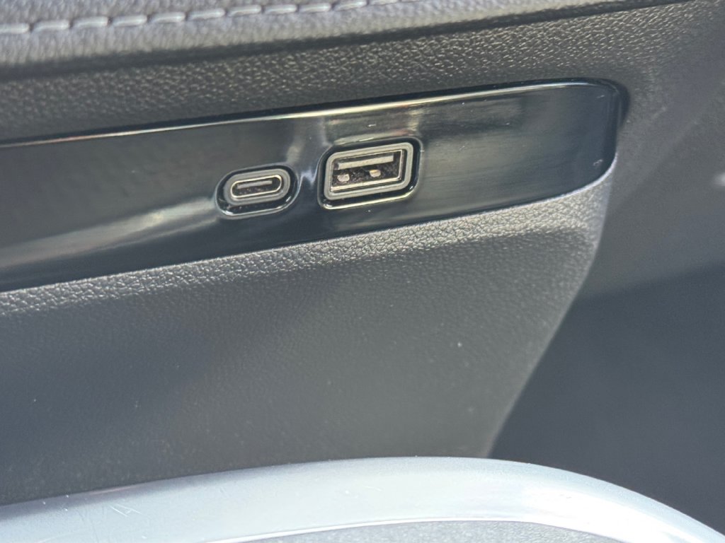 Used 2025 Buick Enclave Preferred AWD/4WD image 28