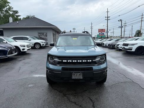 Used 2022 Ford Bronco Sport Outer Banks w/ Tech Package AWD/4WD image 2