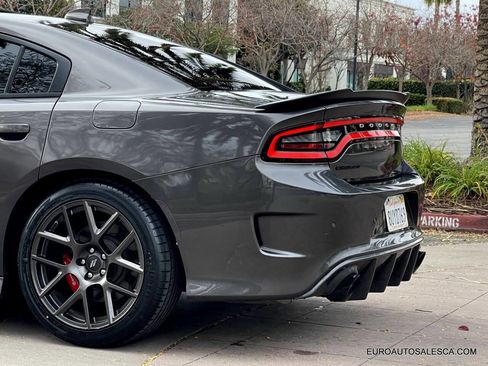 Used 2017 Dodge Charger R/T Scat Pack w/ Technology Group image 39
