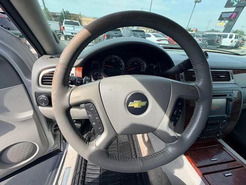 Used 2013 Chevrolet Suburban LTZ AWD/4WD image 12