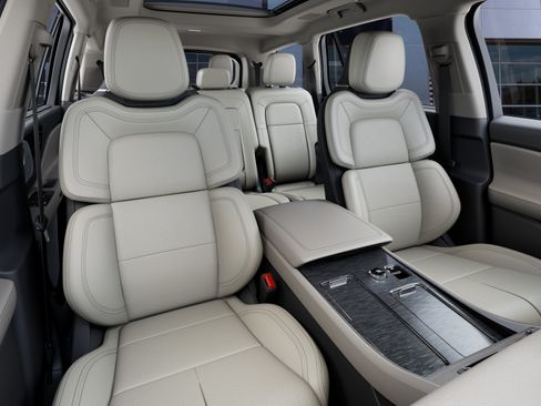 New 2027 Lincoln Aviator Reserve AWD/4WD image 10