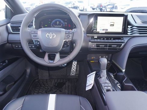 Used 2026 Toyota Camry SE Nightshade image 10