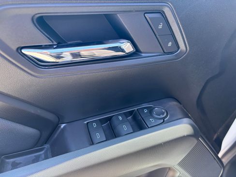 New 2025 GMC Canyon Elevation w/ Convenience Package image 9