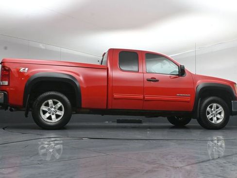 Used 2011 GMC Sierra 1500 SLE w/ Power Tech Package AWD/4WD image 39