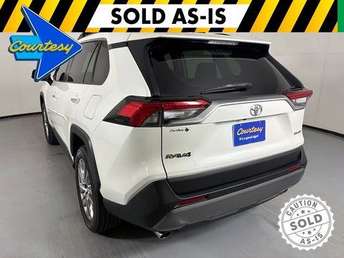 Used 2021 Toyota RAV4 Limited FWD image 6