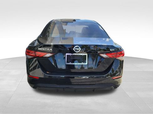 Used 2020 Nissan Sentra SV FWD image 14