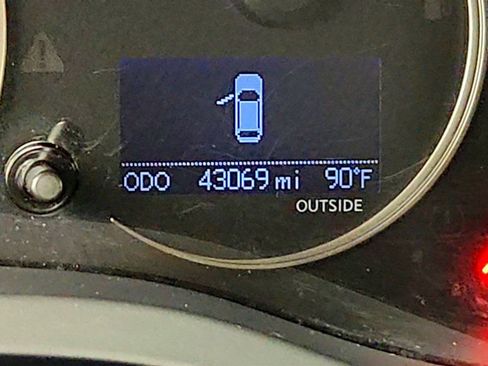 Used 2016 Lexus CT 200h w/ Seat Comfort Package FWD image 16