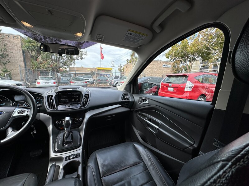 Used 2015 Ford Escape SE w/ Equipment Group 201A FWD image 14