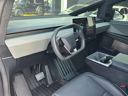 Used 2024 Tesla Cybertruck AWD Crew Cab image 13