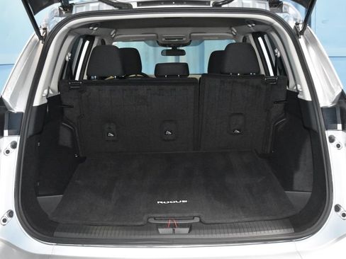 Certified 2025 Nissan Rogue S image 24