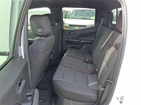 New 2026 Chevrolet Colorado W/T image 5