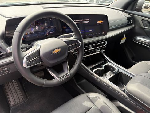 New 2026 Chevrolet Traverse LT AWD/4WD image 17