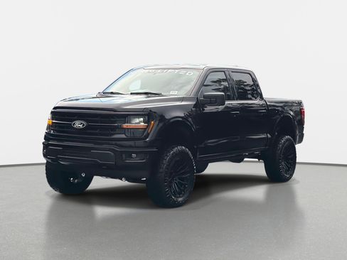 Used 2025 Ford F150 XLT w/ Equipment Group 301A Standard AWD/4WD image 9