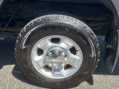 Used 2011 Ford F250 XLT w/ Snow Plow Prep Pkg AWD/4WD image 16