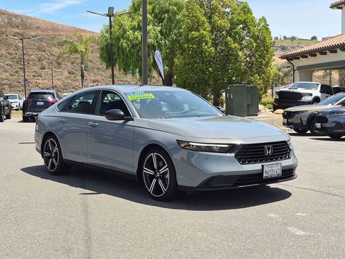 Used 2023 Honda Accord Sport image 7