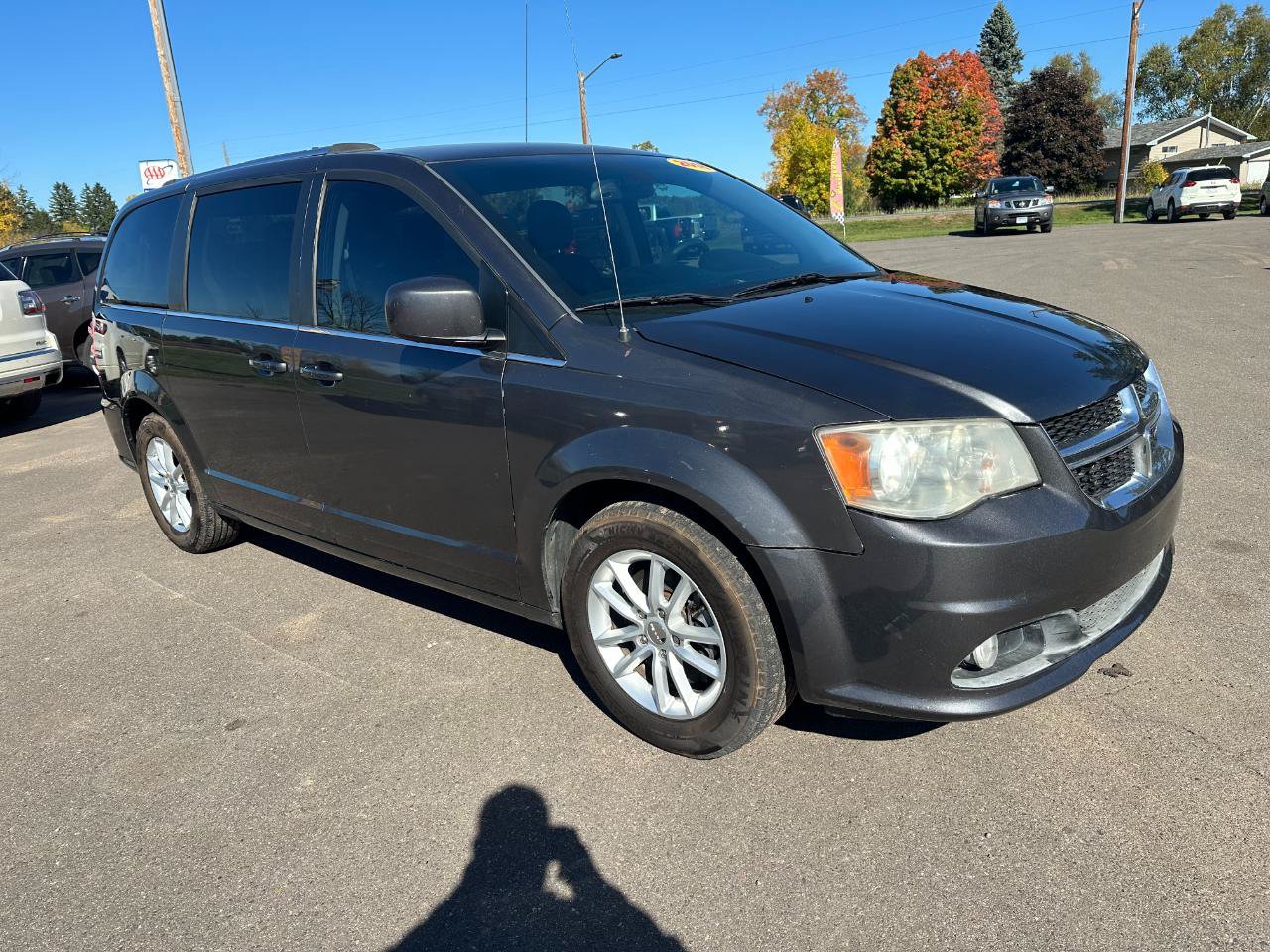 Used 2018 Dodge Grand Caravan SXT FWD image 5