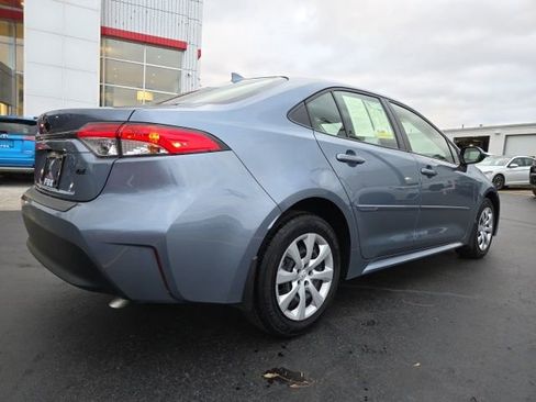 Used 2023 Toyota Corolla LE image 7