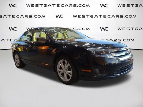 Used 2012 Ford Fusion SE image 2