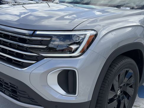 New 2026 Volkswagen Atlas SE image 8