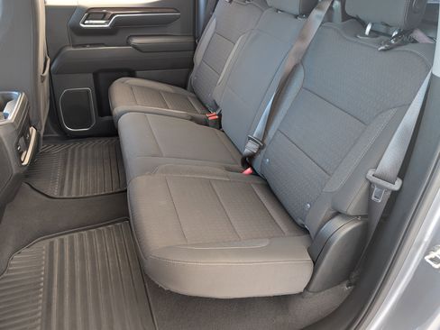 Used 2023 Chevrolet Silverado 1500 LT w/ Convenience Package II AWD/4WD image 16