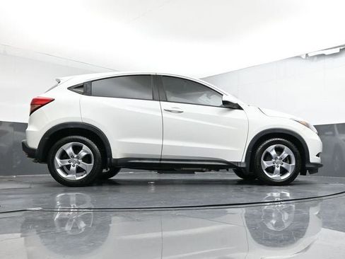 Used 2016 Honda HR-V LX image 45