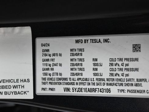 Used 2024 Tesla Model 3 Standard Range RWD image 9