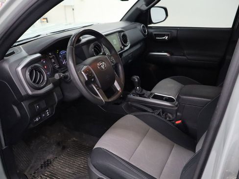 Used 2022 Toyota Tacoma TRD Sport image 20