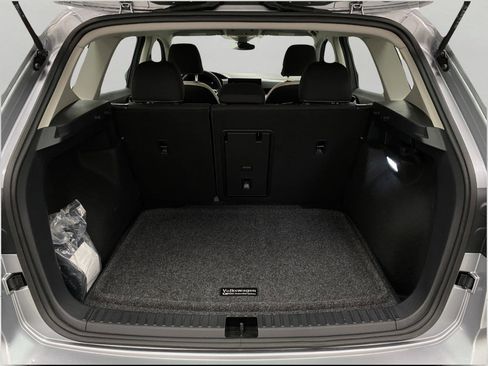 Used 2025 Volkswagen Taos S image 5