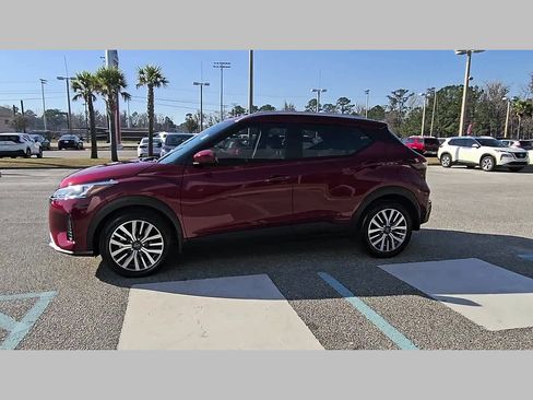Used 2024 Nissan Kicks SV image 26