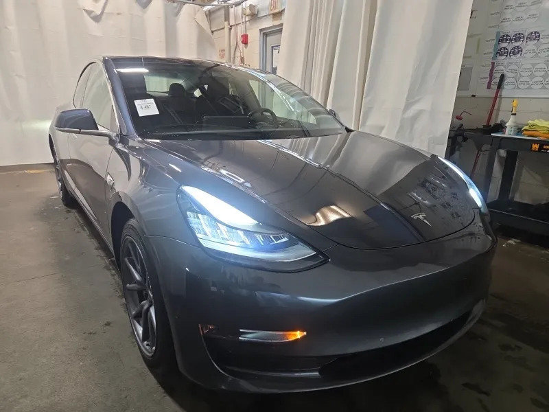 Used 2018 Tesla Model 3 Long Range AWD/4WD image 3